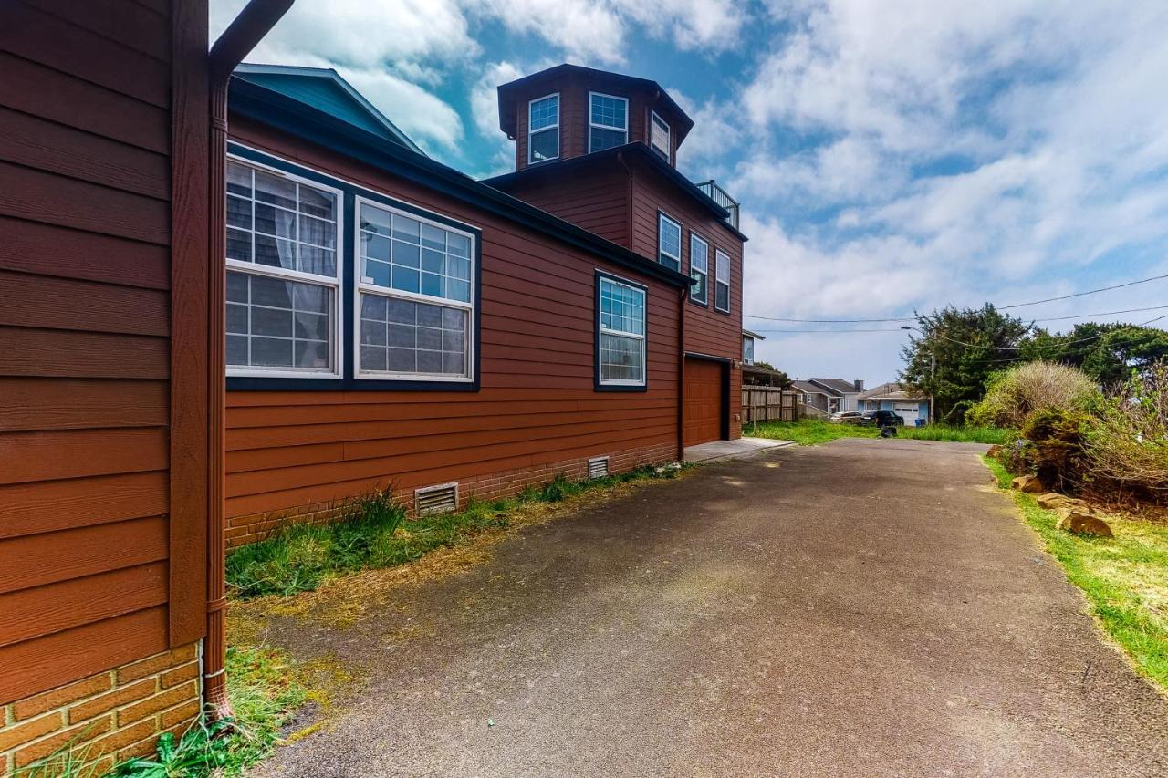 Lighthouse View Villa Lincoln City Exterior photo